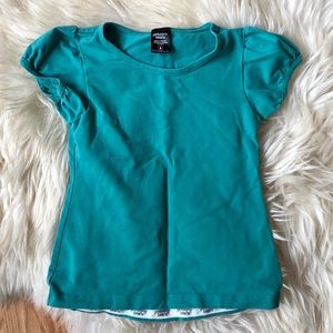 ☀️3/$20☀️Peekaboo beans tee shirt